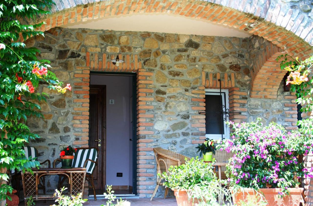Il Casale Al Lavaggio Hotel Mulazzo Exterior photo